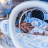 DNA-test tegen doofheid door antibiotica bij te vroeg geboren baby's Erasmus MC
